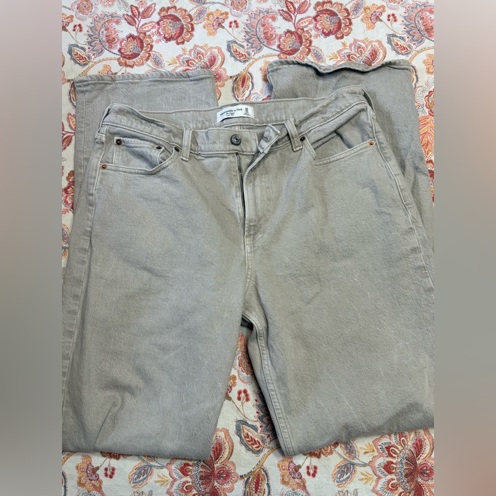 Abercrombie & Fitch Men's Light Gray Jeans